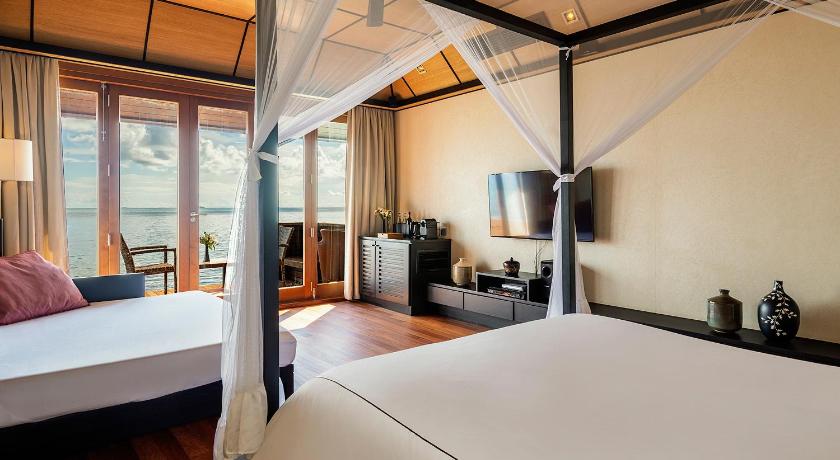 Afbeelding van Deluxe Watervilla met privézwembad - Gratis drijvend ontbijt (eenmaal per verblijf) voor boekingsdata vanaf 10 februari 2026 en verblijfsdata van 11 april tot en met 30 september 2026 (Deluxe Water Villa with Private Pool - Complimentary Floating Breakfast (once per stay) for book dates, 10th FEB 2026 onwards, and stay dates 11 April to 30 September 2026) 0