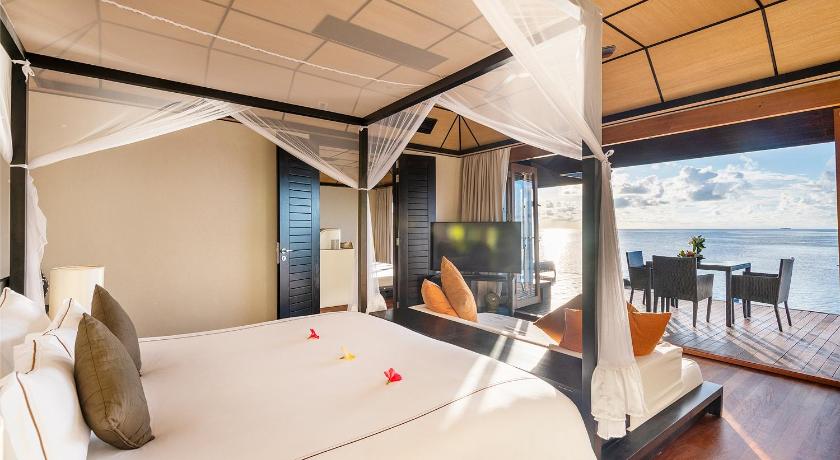 Afbeelding van Sunset Water Suite met privézwembad - Gratis drijvend ontbijt (eenmaal per verblijf) voor boekingsdata vanaf 10 februari 2026 en verblijfsdata van 11 april tot en met 30 september 2026 (Sunset Water Suite with Private Pool - Complimentary Floating Breakfast (once per stay) for book dates, 10th FEB 2026 onwards, and stay dates 11 April to 30 September 2026) 0