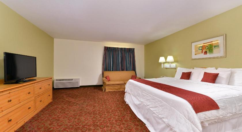 Americas Best Value Inn & Suites Winnie