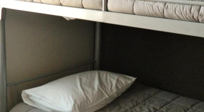 Image of Deluxe Three-Bedroom Chalet 16
