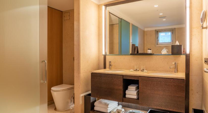 Image of Park Executive Suite 8