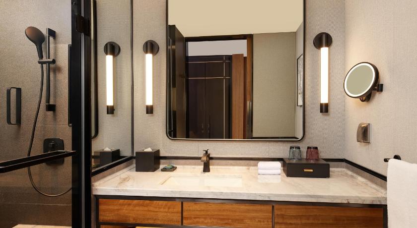 Image of Superior, Guest room, 1 King, High floor 2