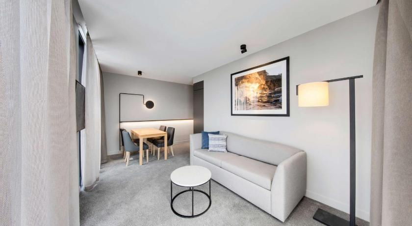 Image of Junior Suite Harbor View 1