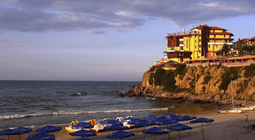 Hotel Parnasse photo