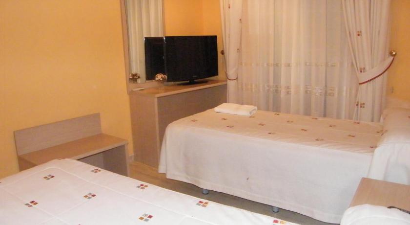Hostal Dulcinea — Hotel in Esquivias