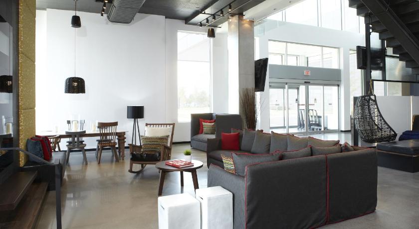 Alt Hotel Toronto Airport