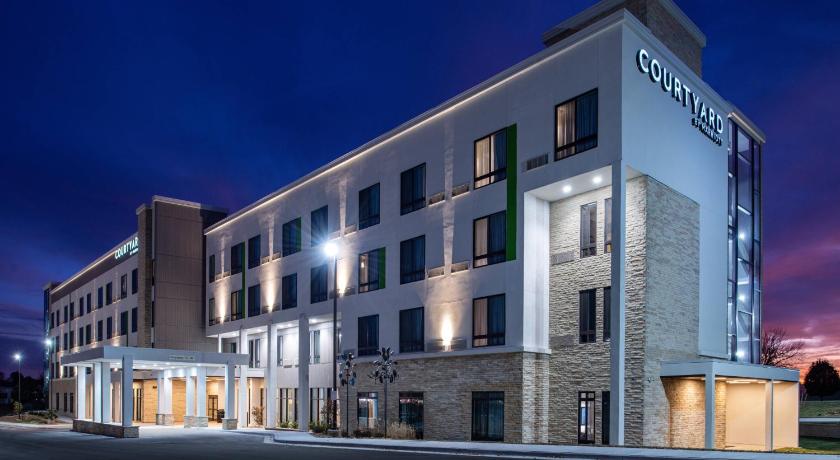 Courtyard by Marriott Kansas City Olathe photo