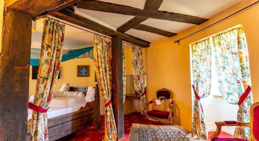 Hotel Burg Trendelburg photo