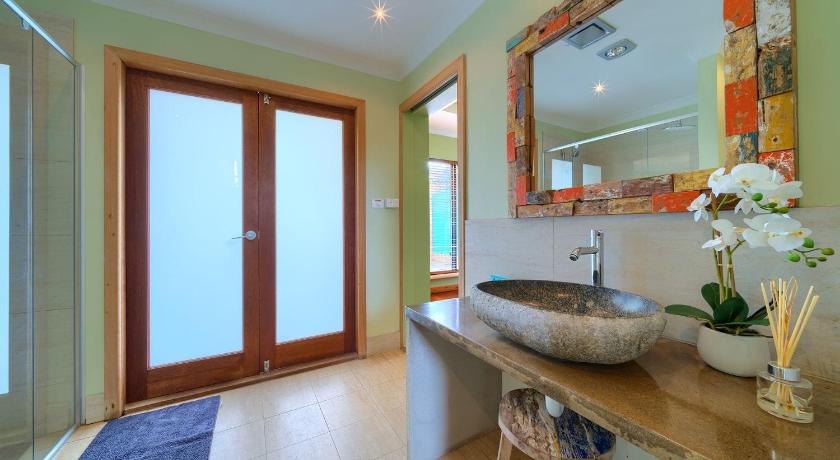 Albany Bali Style Accommodation photo