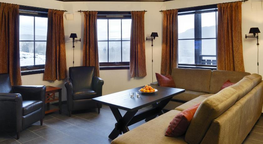 Image of Three-Bedroom Apartment 0