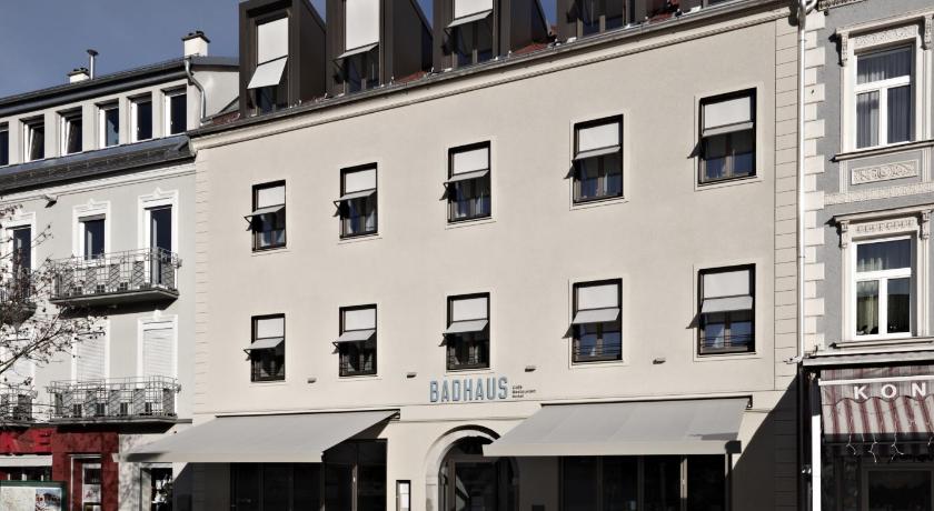 Badhaus - Hotel/Restaurant/Cafe