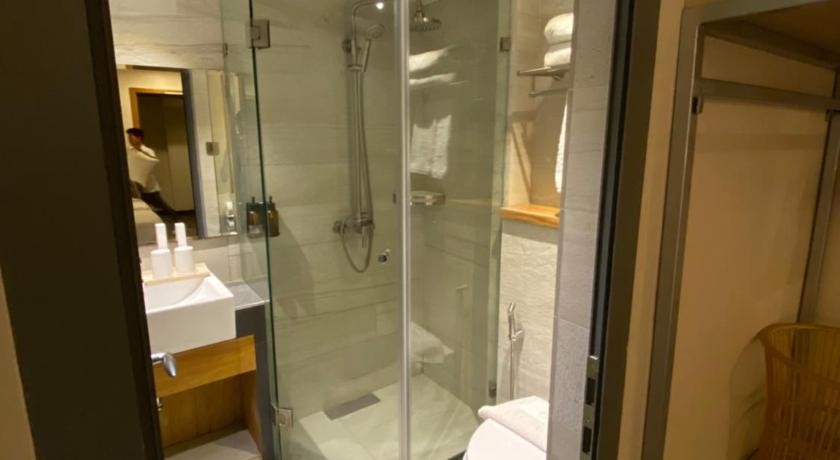 Image of Budget Room 2