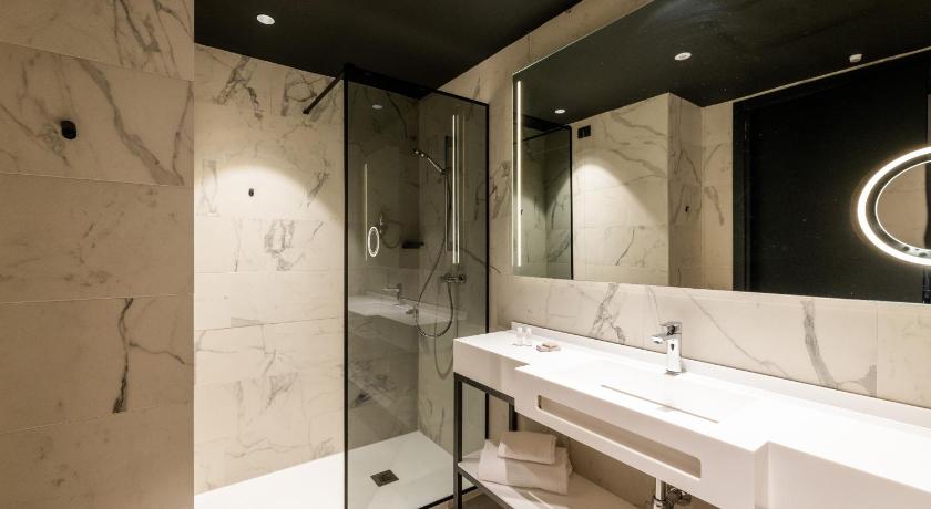 Smart Hotel Milano Central Station photo