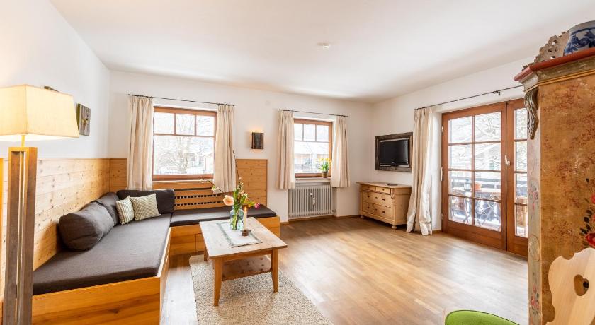 Fischer Apartments photo