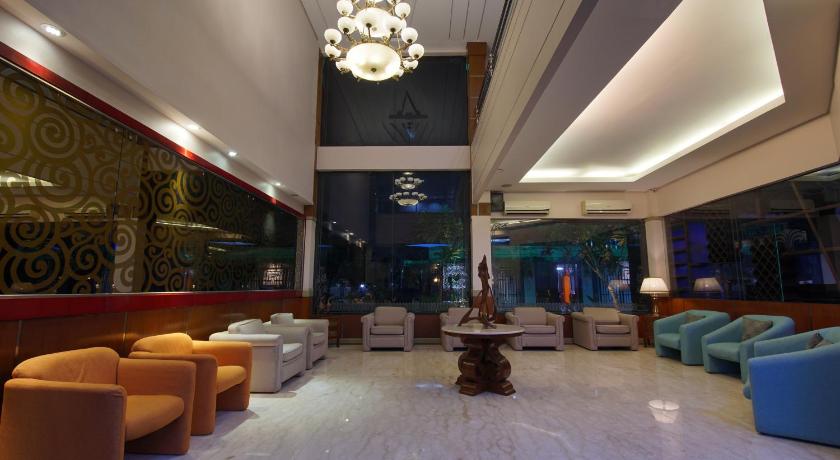 Hotel Puri Garden photo