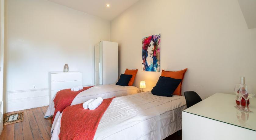 Host Wise - Sweet Bright Flats - City Center