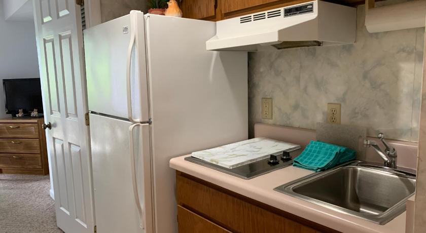 Image of Laurel Inn 411 1