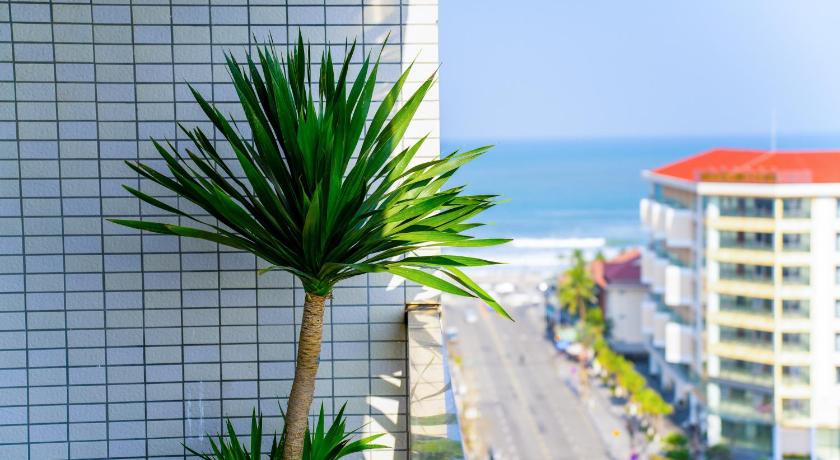 Image of Deluxe Sea View Suite 13