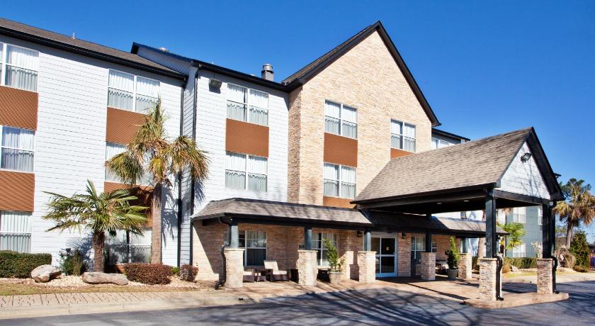 Country Inn & Suites by Radisson, Atlanta I-75 South, GA