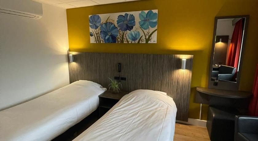 City Hotel Tilburg photo