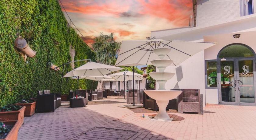 CANELLA HOTEL photo