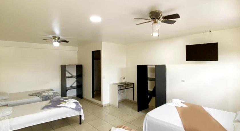 Image of Standard Quadruple Room 0