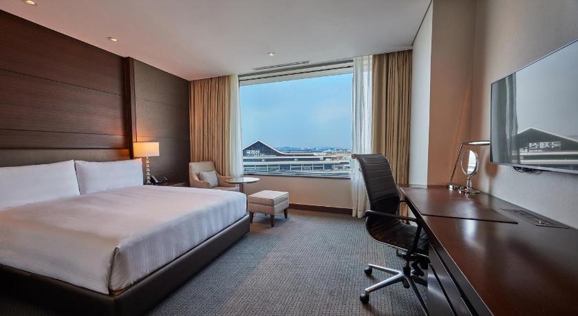 Seoul LOTTE CITY HOTEL GIMPO AIRPORT 4-Star Hotel restaurant