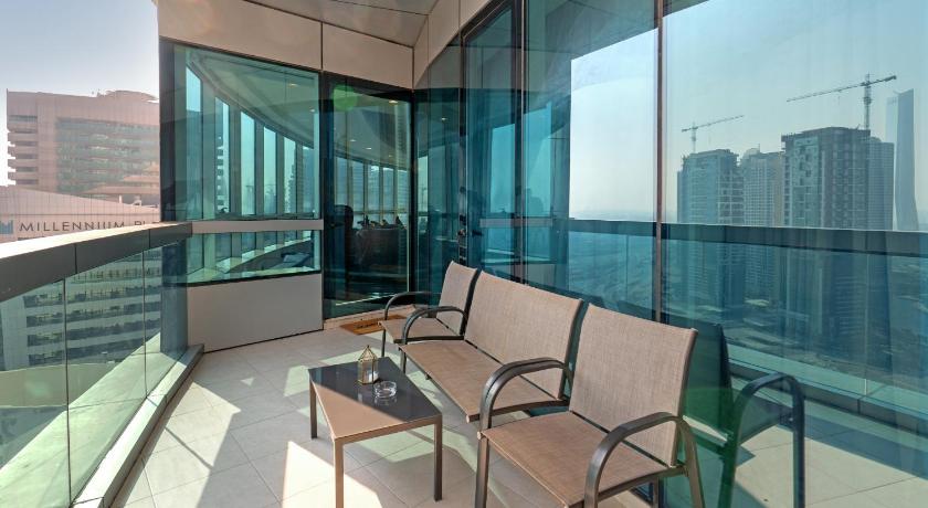 LUXURY 4 BEDROOM APARTMENT IN MARINA - image 9