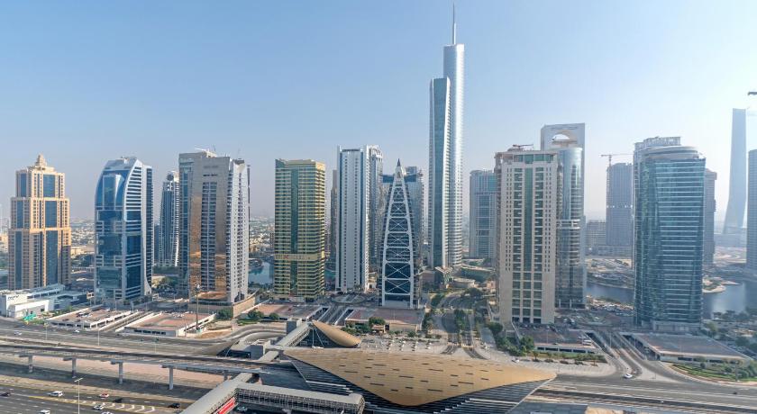 LUXURY 4 BEDROOM APARTMENT IN MARINA - image 13