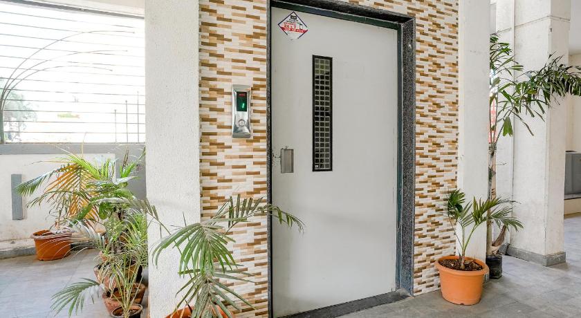 FabHotel Elegant Stay photo