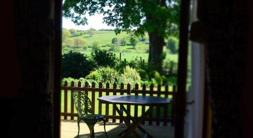 Riverside Barn Guest House