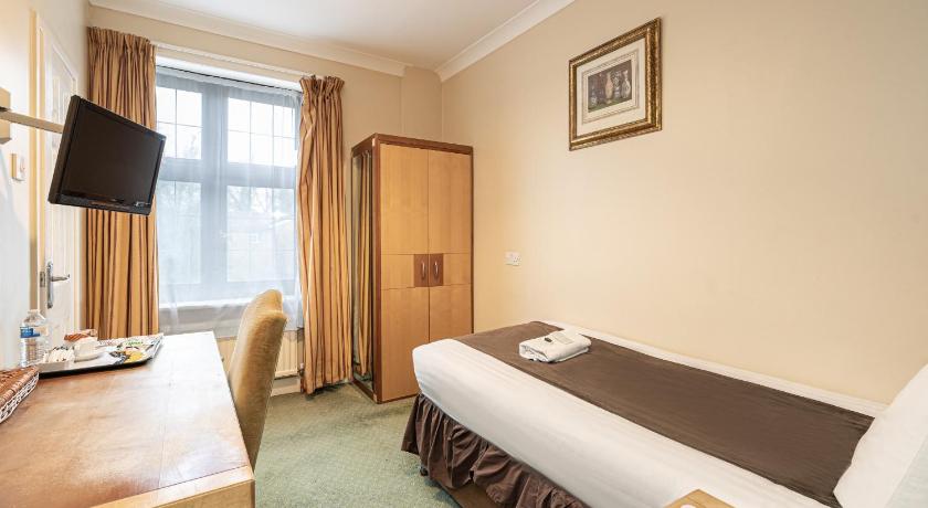 Barrington Lodge photo