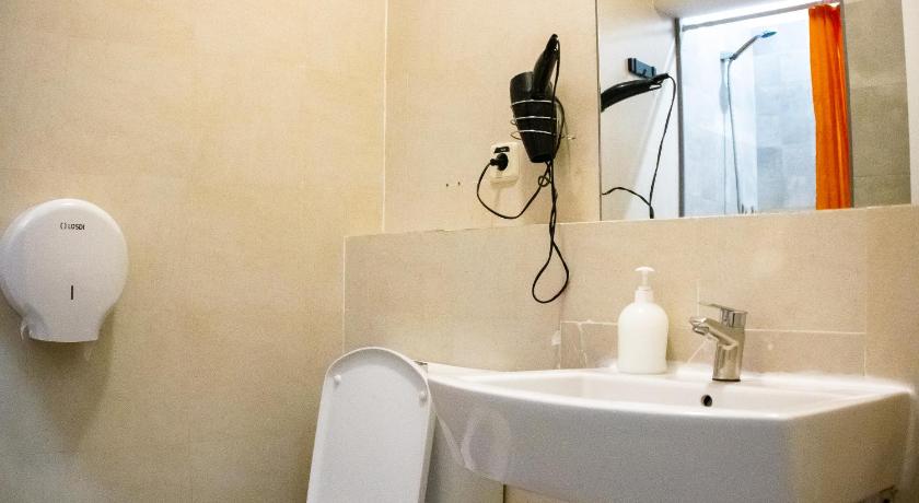 Image of 1 Person in 4-Bed Dormitory - Female Only 4