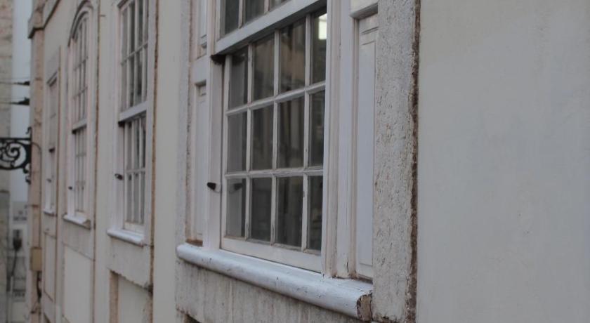 Lisbon Largo da Se Guest House - HOrigem 3-Star Hotel room