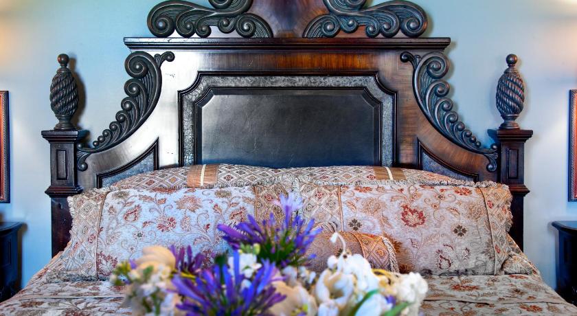 Warsaw (KY) Riverside Inn Bed and Breakfast, Wedding Venue & Events 3-Star Hotel pool