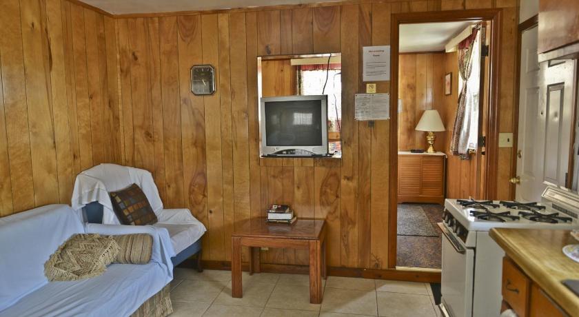 Lake Ida Beach Resort photo