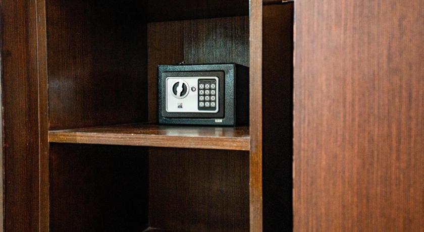 Image of Superior Twin 14