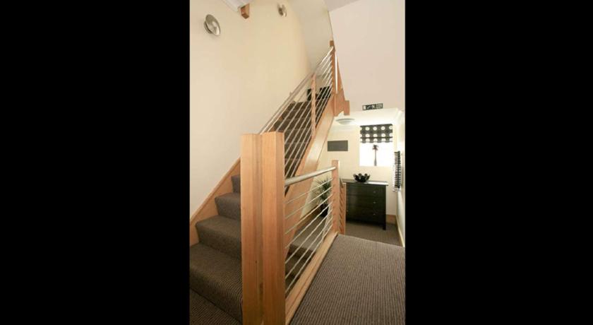 Arc Boutique Bed and Breakfast - image 3