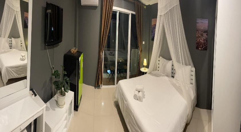 촌부리 Be Rich Hotel 2つ星 ホテル 眺望