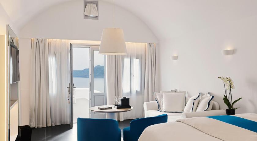 Image of Honeymoon Suite with Jetted Tub - Pelagos House 0