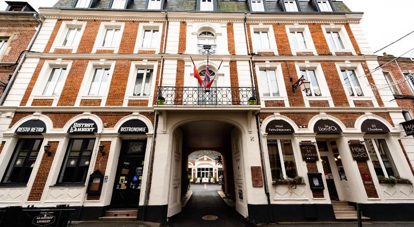 Hotel Le Lion D'or — Hotel in Bernay