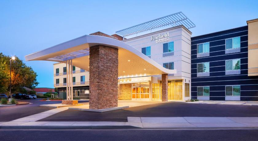 Fairfield Inn & Suites by Marriott Fresno North/Shaw Avenue photo