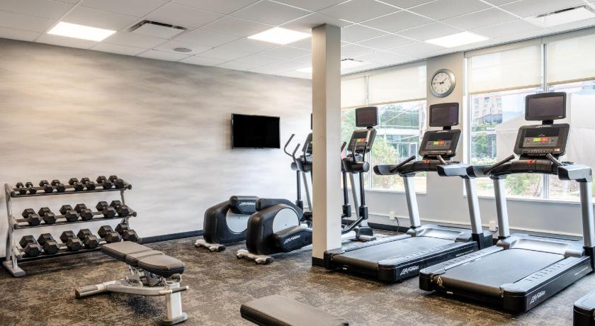 Fairfield Inn & Suites by Marriott Minneapolis North photo
