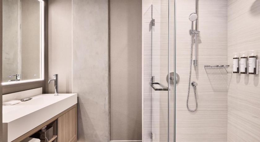 AC Hotel by Marriott Sunnyvale Moffett Park photo