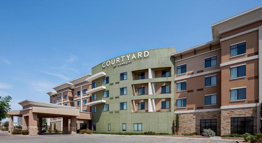 Courtyard San Angelo photo