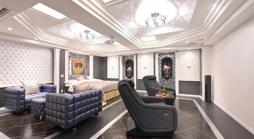 Hotel Crystal Gate Nagoya レジャーホテル — Hotel in Nagoya