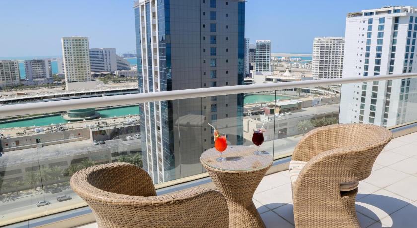 Gulf Suites Hotel Amwaj - image 7