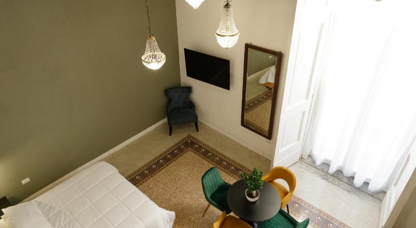 Image of Junior Suite with Balcony 8