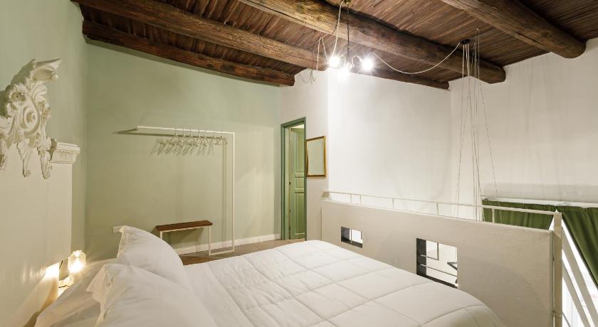 Image of Deluxe Classic Room 13