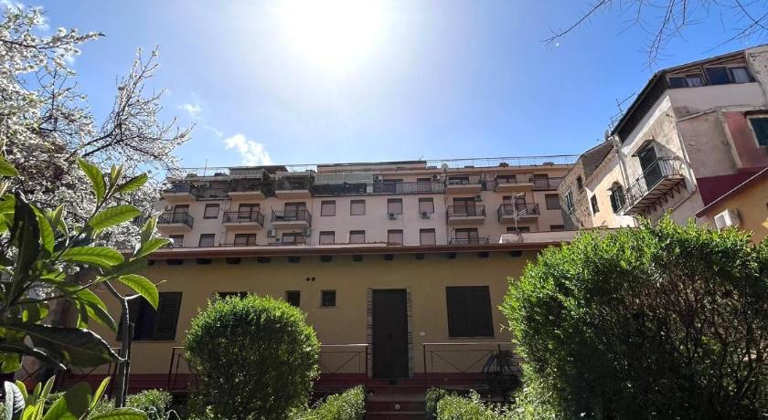 Hotel d'Orleans photo